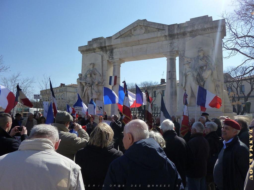 2012 03 10 NIMES MANIF CONTRE COLLOQUE DU FLN (39) PAR GV.JPG